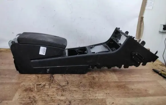 Volkswagen PASSAT B6 Armrest