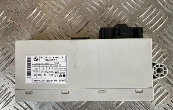 BMW 1 E81 E87 CAS control unit/module 6943791 1062261164 5WK494120BF