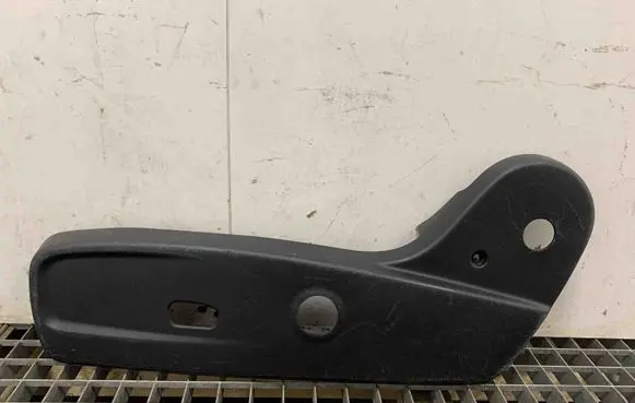 Dodge Challenger Front door seat control surround trim L0239307