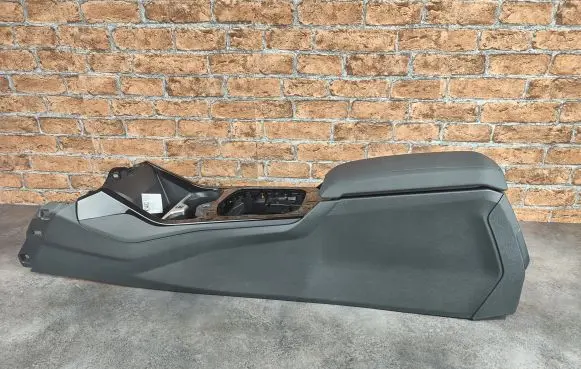 BMW 1 F40 Center console