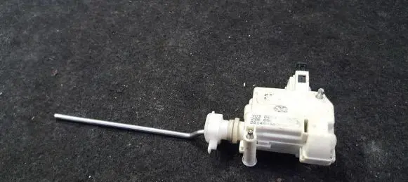 Volkswagen Polo Central locking motor 
