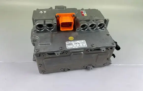 Volkswagen PASSAT B9 Voltage converter inverter 5QS907070F 5QS907070C