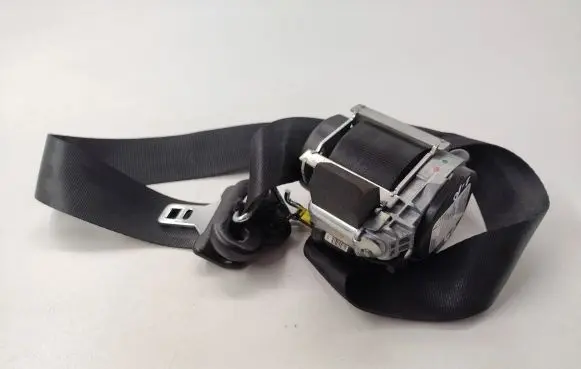 Ford Mondeo MK IV Front seatbelt