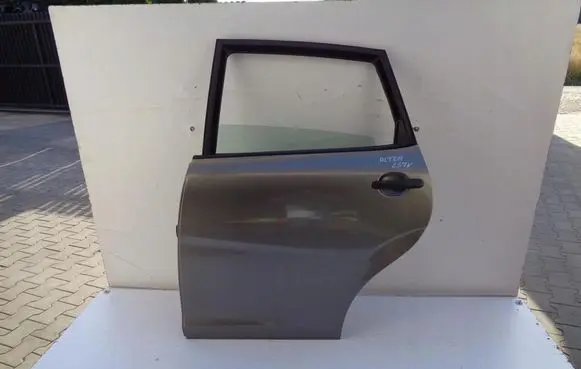 Seat Altea Rear door