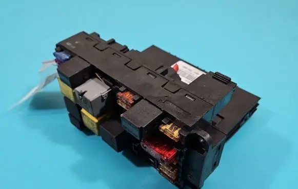 Fuse box set