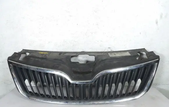 Skoda Rapid (NH) Front grill 5JA853668