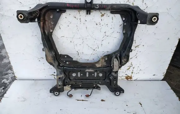 Land Rover Evoque I Front axle beam 