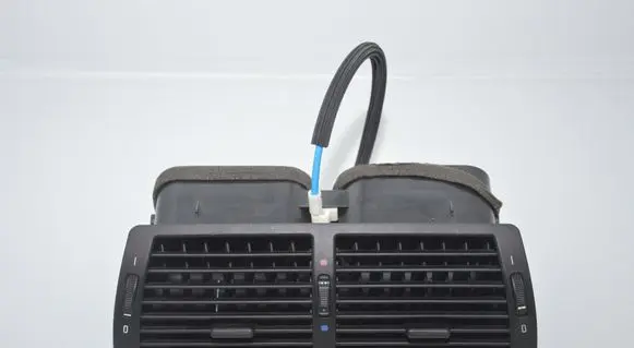 BMW X5 E53 Dash center air vent grill 8402221