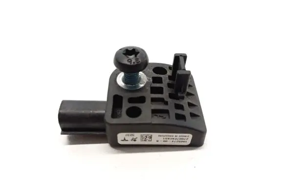 Tesla Model S Airbag deployment crash/impact sensor 1005274-00-B