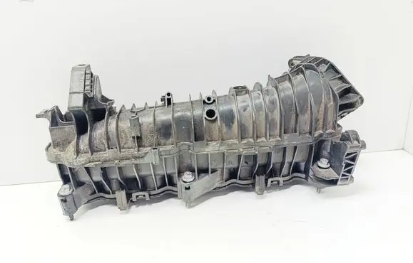 BMW 1 F20 F21 Intake manifold 7807991 8514771