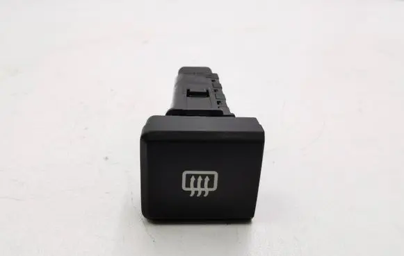 KIA Carens I Windscreen/window heater switch