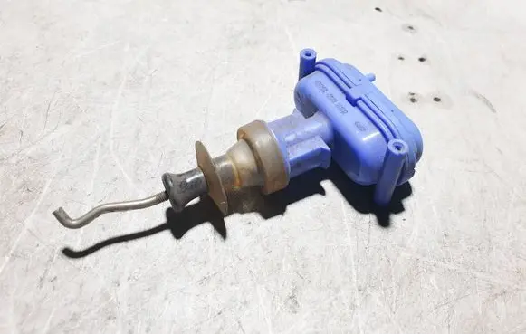 Audi 80 90 S2 B4 Central locking vacuum pump 893862153D