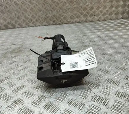 Tesla Model S Rear brake caliper 102125200E