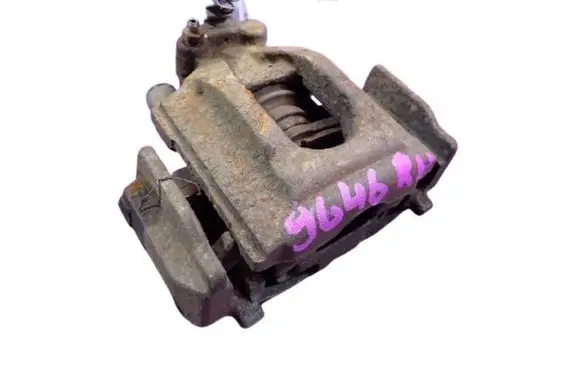 Volkswagen Touareg I Rear brake caliper 