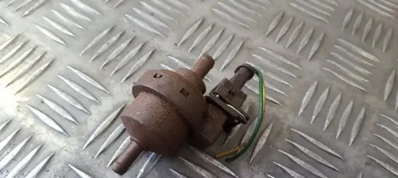 Valve vacuum