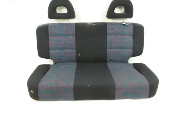 Mitsubishi Pajero Second row seats 