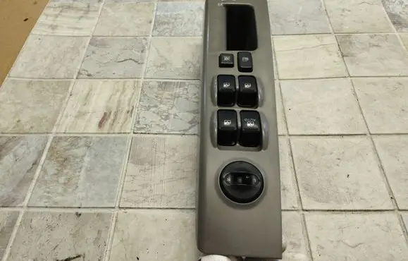 KIA Sorento Electric window control switch FYSD02 478490