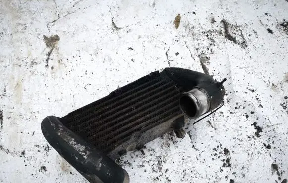 Audi 80 90 S2 B4 Intercooler radiator 028145805