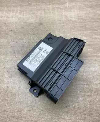 Audi A6 S6 C6 4F Power management control unit 4F0907280A 4F0910280