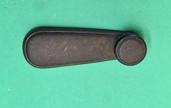 Volkswagen Golf II Front door window winding handle 191837579