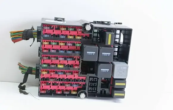 Ford Fiesta Fuse box set 11570250000