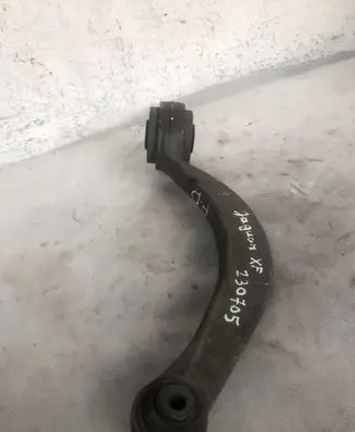 Jaguar XF X250 Front lower control arm/wishbone 3C256