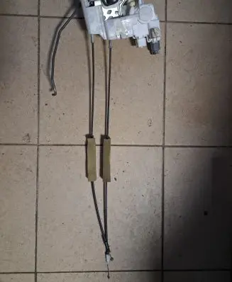 Subaru Legacy Front door lock
