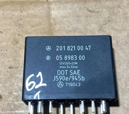 Mercedes-Benz 190 W201 Other control units/modules 2018210047 719043 05898300