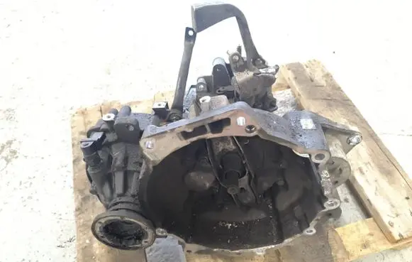 Volkswagen New Beetle Manual 5 speed gearbox JDJ