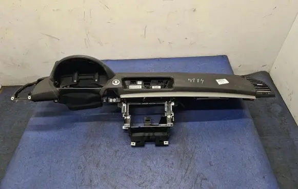 BMW X3 E83 Dashboard 