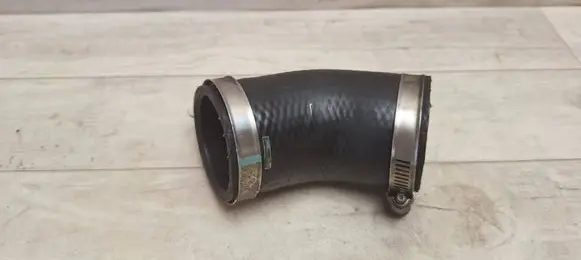 Mazda CX-7 Air intake hose/pipe
