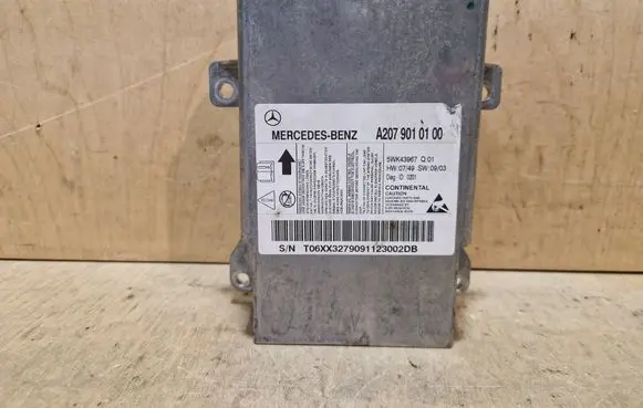 Mercedes-Benz E C207 W207 Airbag control unit/module A2079010100