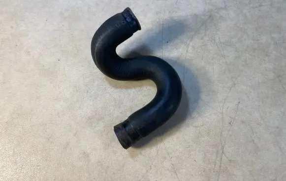 BMW 7 E23 Heater radiator pipe/hose 64211363936