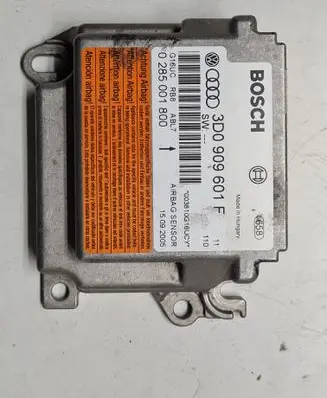 Volkswagen Touareg I Airbag control unit/module 3D0909601F 0285001800