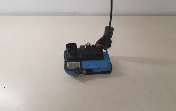 Volvo S60 Front door lock 8650545