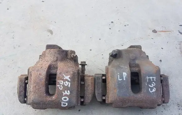 BMW X5 E53 Rear brake caliper