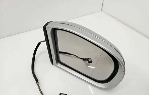 Mercedes-Benz C W203 Front door electric wing mirror 413133418