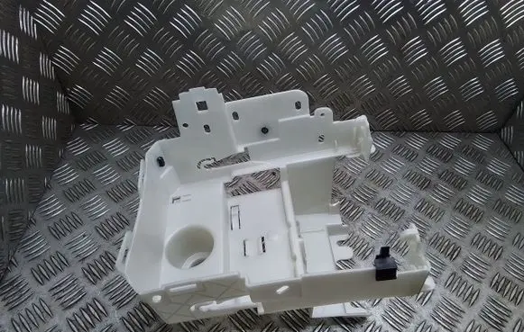 Peugeot Traveller Fuse box cover 9672936880