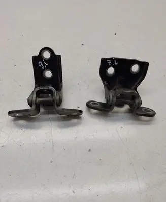 Hyundai Tucson JM Rear door upper hinge