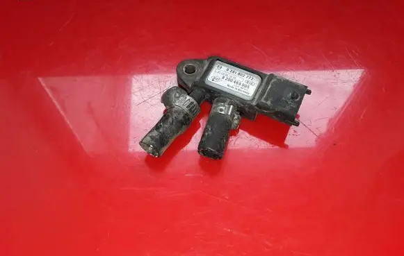 Suzuki Grand Vitara II Exhaust gas pressure sensor 8200469905 0281002772