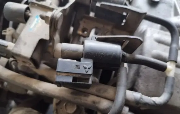 Mazda Premacy Turbo solenoid valve K5T49091 KL01