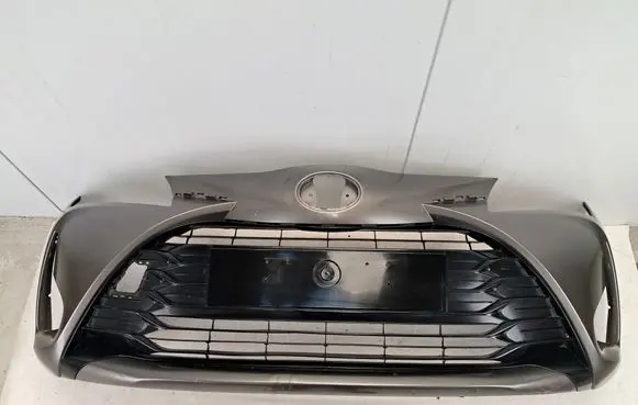 Toyota Yaris Front bumper Z2331