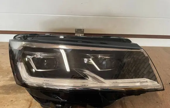 Volkswagen Transporter - Caravelle T6 Headlight/headlamp 7L1941036E
