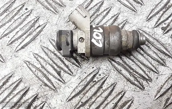 Fuel injector