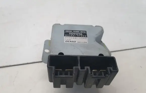 Toyota Prius (XW20) Heater blower motor/fan resistor 8716547020 4993001200