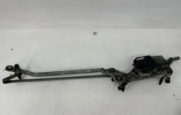 Volkswagen Touareg II Front wiper linkage and motor 7P0955119