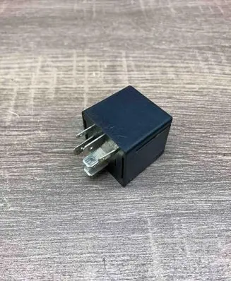 Skoda Octavia Mk1 (1U) Other relay 1U0941243C AEV0306