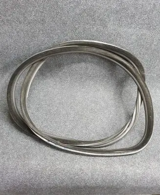 Rear door rubber seal (on body)