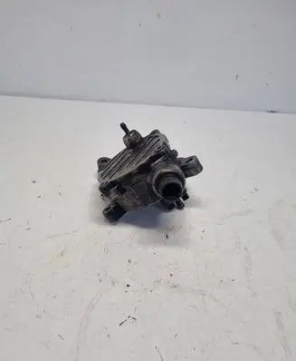 Volvo XC70 Vacuum pump 30731825