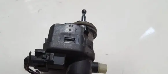 Renault Laguna I Headlight level adjustment motor 7700420737